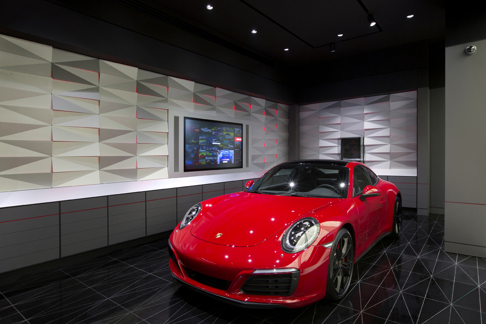 Porsche Studio @PeakLife