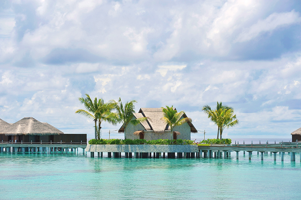 Dream Holidays in maldives lead