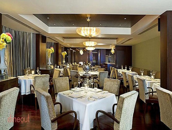 Le Cirque Signature - The Leela, Mumbai