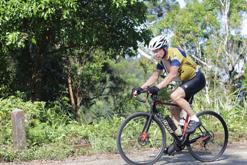 An Elite Cycling Coupe with Laguna in Vietnam