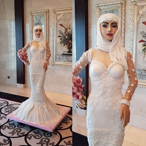 The World’s Most Expensive Wedding Cake, priced at $1 million