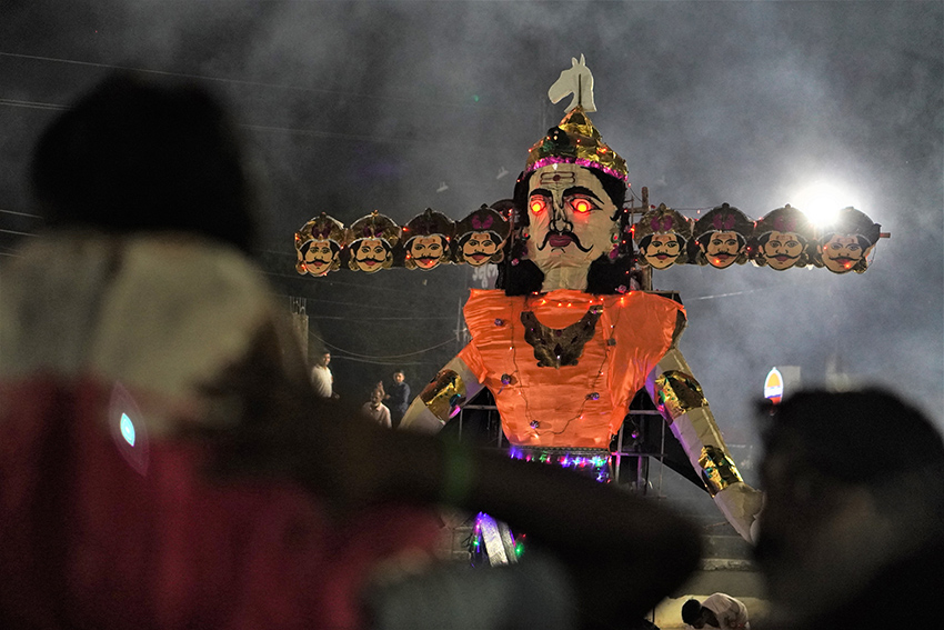 Your Big, Fat Hotel Guide to Kullu’s International Dussehra Festival-Cover Image