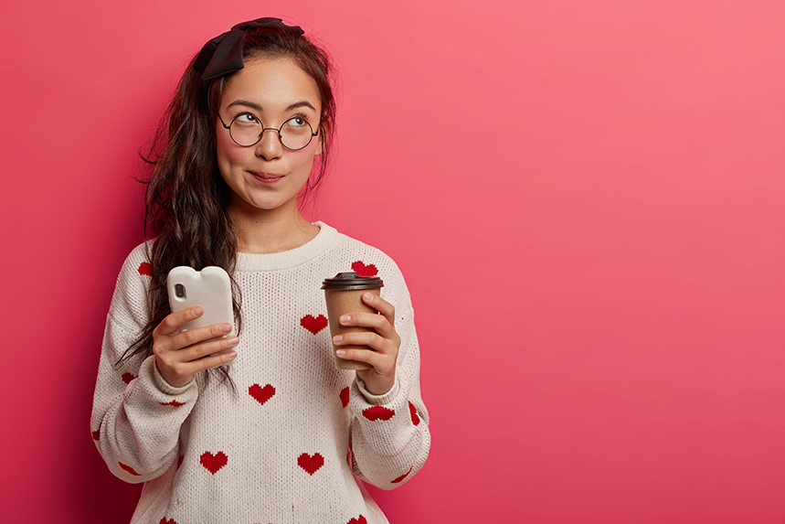 Women Are Swiping Right On Accepting Themselves-Cover Image