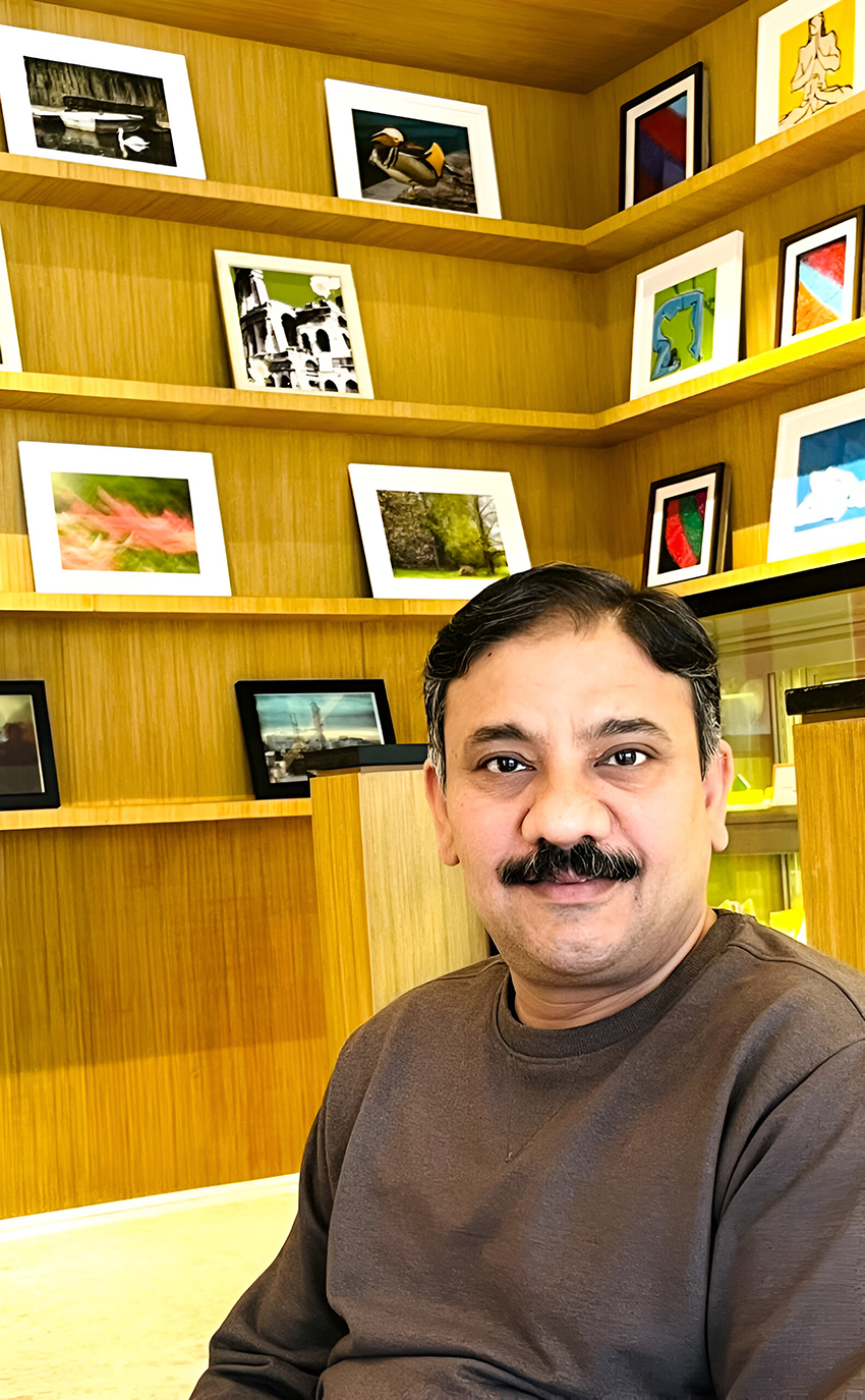 The Man Behind Angus Dundee India, Hasan Bakhtawar-Cover Image